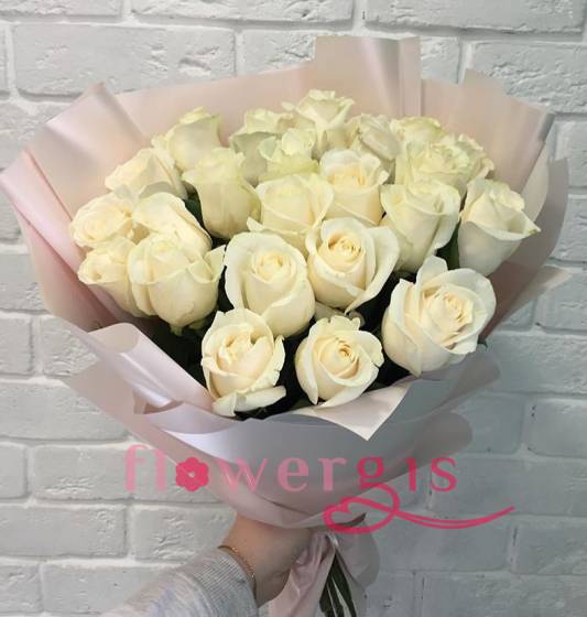 Белые розы прауд